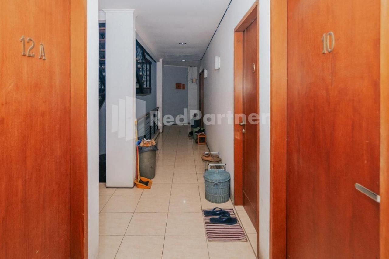 De Lugano Scbd Syariah Mitra Reddoorz Hotell Jakarta Eksteriør bilde