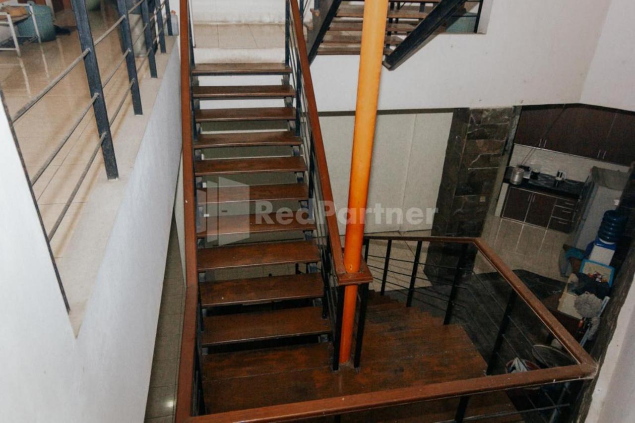 De Lugano Scbd Syariah Mitra Reddoorz Hotell Jakarta Eksteriør bilde